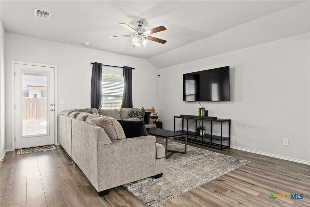 2341 Aylesbury Drive - Photo 2 of 15