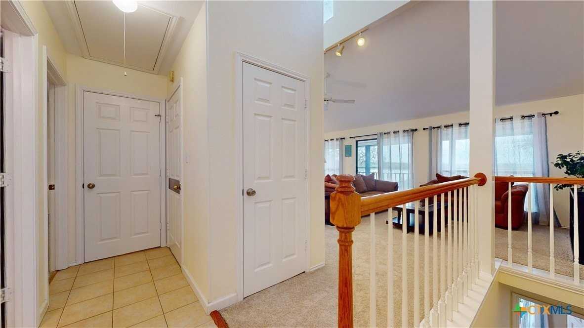 1021 Hillcrest Frst - Photo 3 of 48