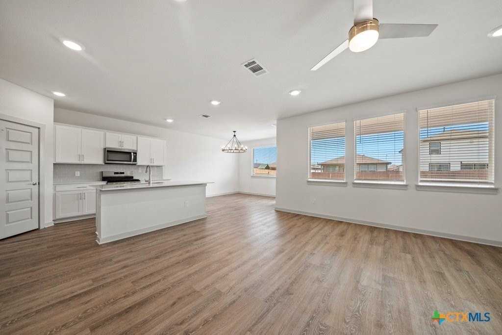 412 Wilshire Road - Photo 7 of 29