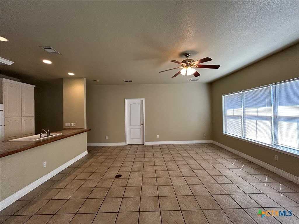 3049 Pine Valley Drive - Photo 3 of 29