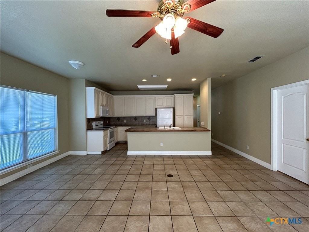 3049 Pine Valley Drive - Photo 5 of 29