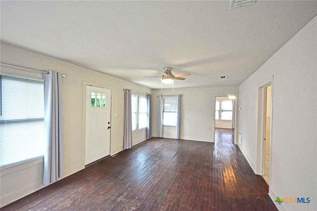 365 E Faust St - Photo 4 of 24