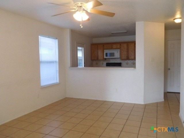 933 Rosewood #A - Photo 2 of 10