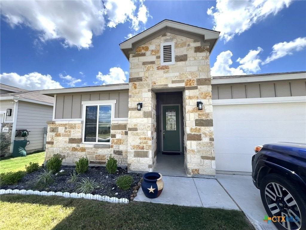 3512 Donald Dr - Photo 4 of 22