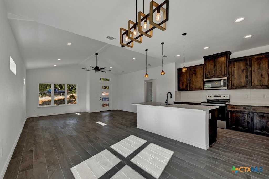 2549 Grandview Forest - Photo 3 of 24