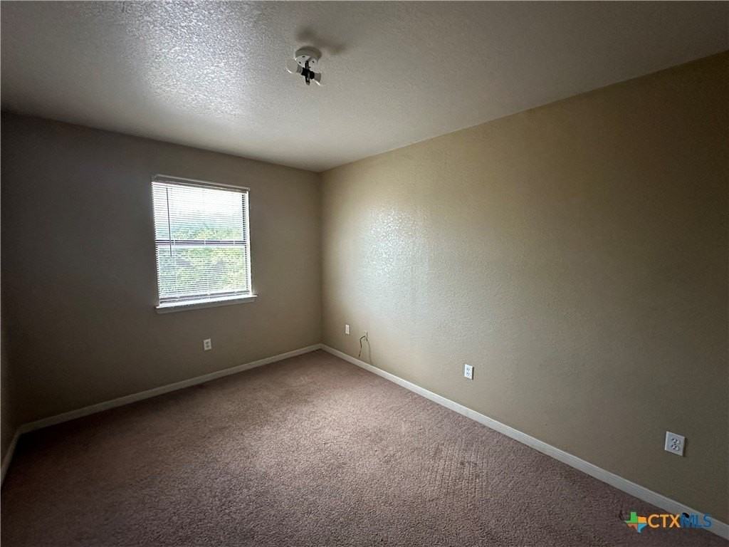 1010 Lansberry Court #D - Photo 7 of 7