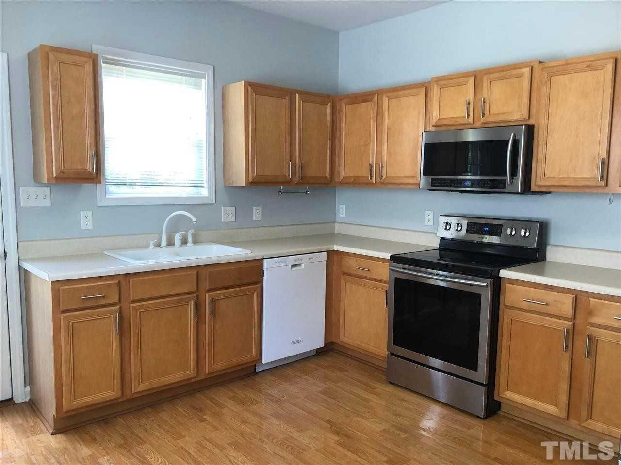 220 Marsh Avenue - Photo 6 of 24