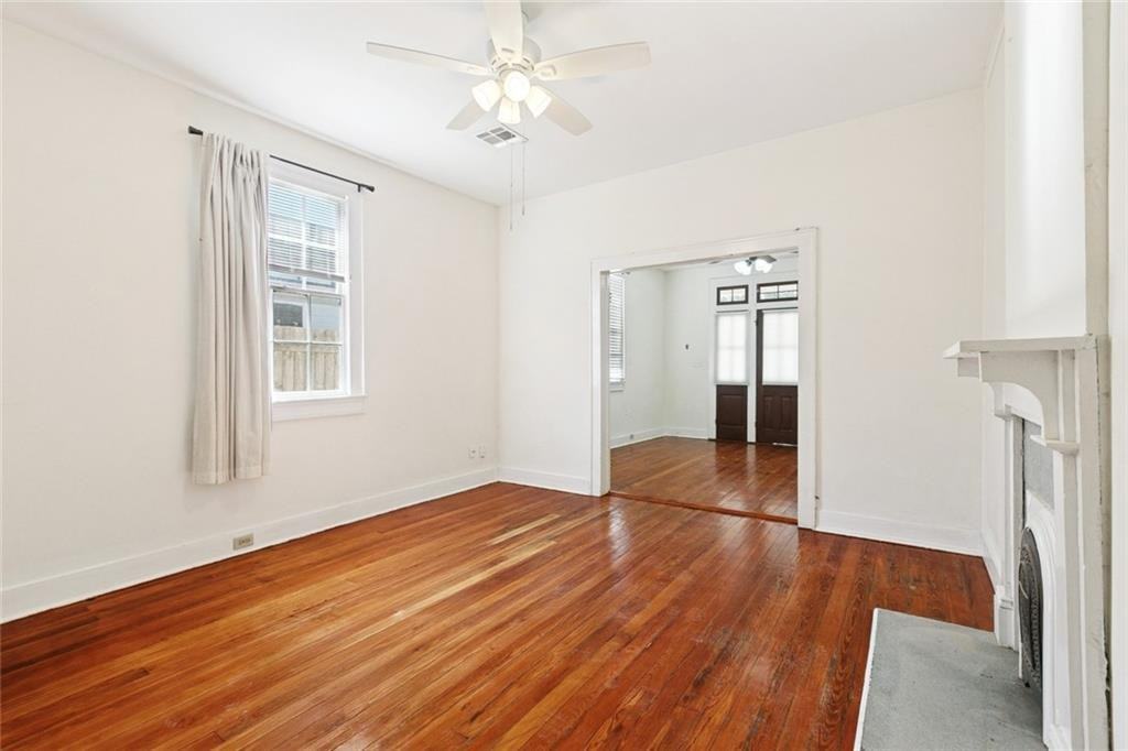 237 Elmeer Ave - Photo 4 of 12