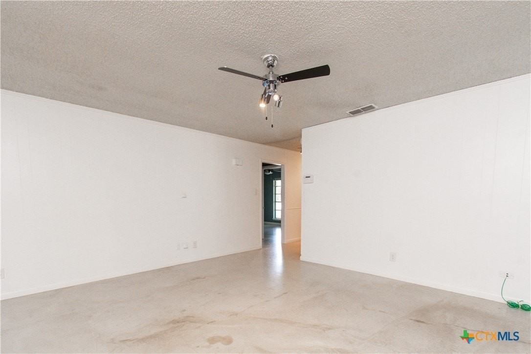 2524 Berkett Dr - Photo 4 of 21