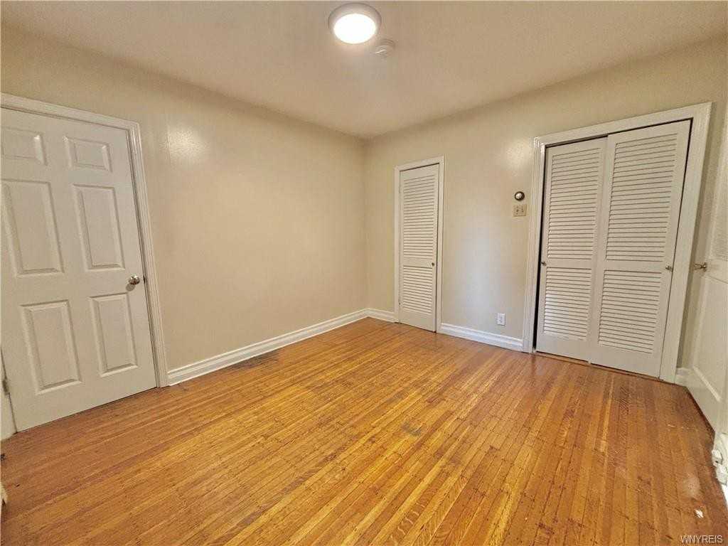 669 Potomac Ave - Photo 6 of 16