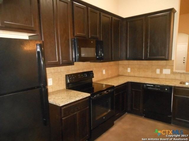 131 Joanne Cv - Photo 6 of 12