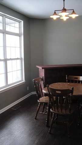 933 Nicholas Dr - Photo 3 of 15