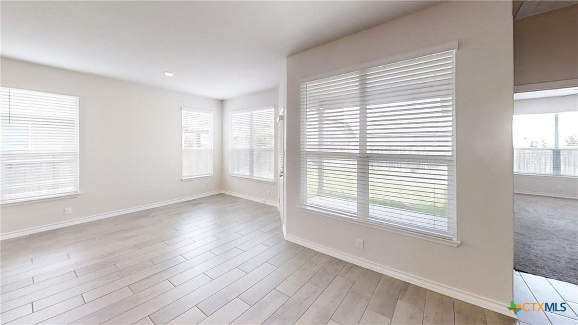 602 Steele Shallows - Photo 2 of 10