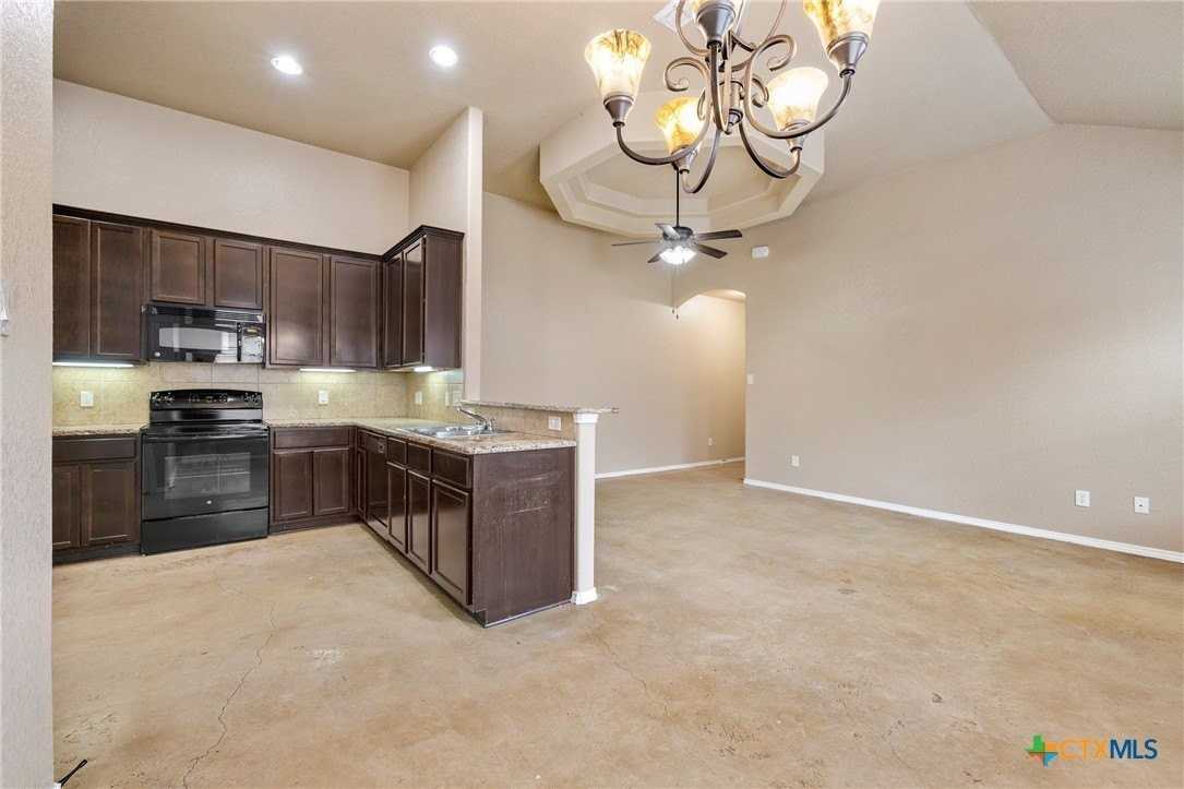 266 Rosalie Dr - Photo 7 of 16