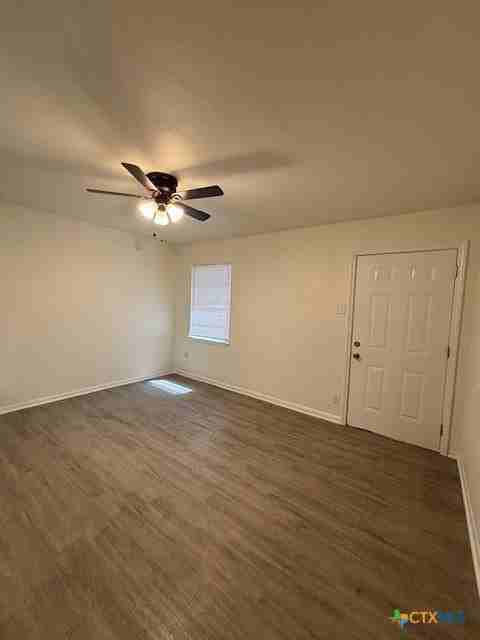 1802 W Avenue H Apt C #C - Photo 4 of 13
