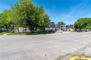 featured image of 203 East Bowie Street #1