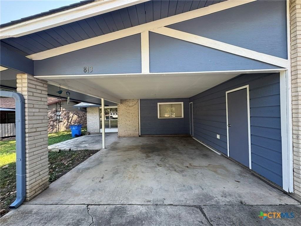 813 Burges Street - Photo 2 of 15