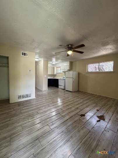 414 E Dunn Ave Apt 4 #4 - Photo 3 of 7