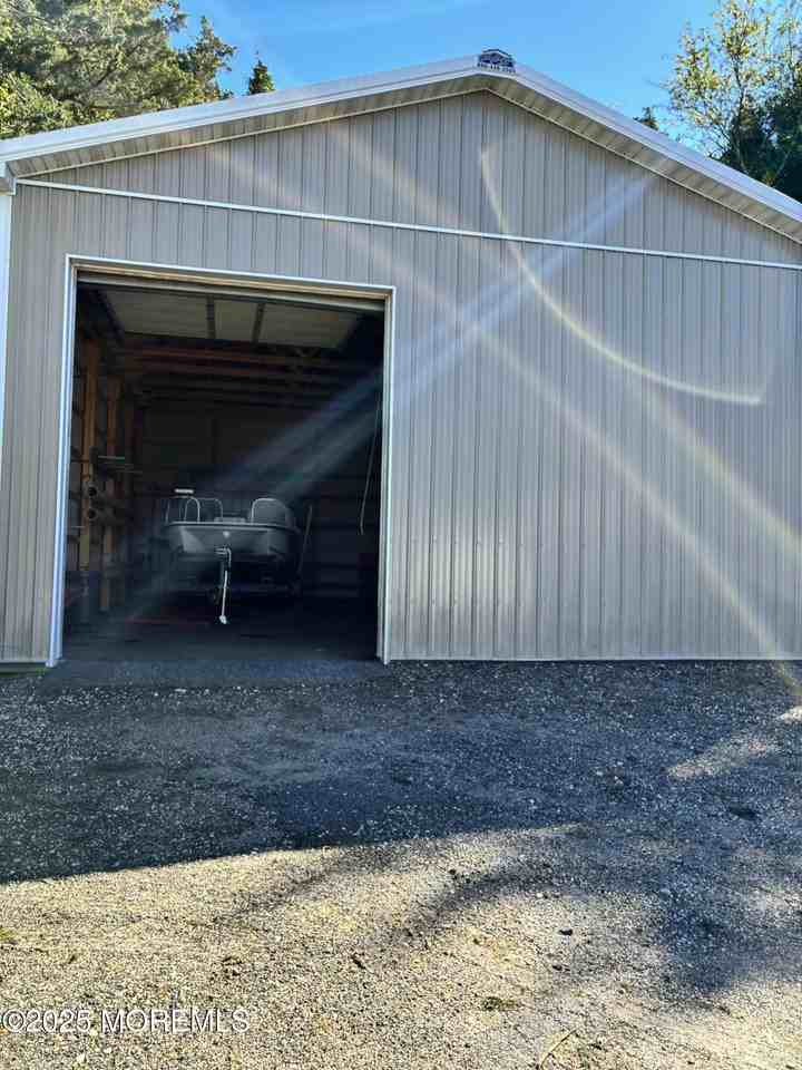 328 E Main St - Photo 3 of 19