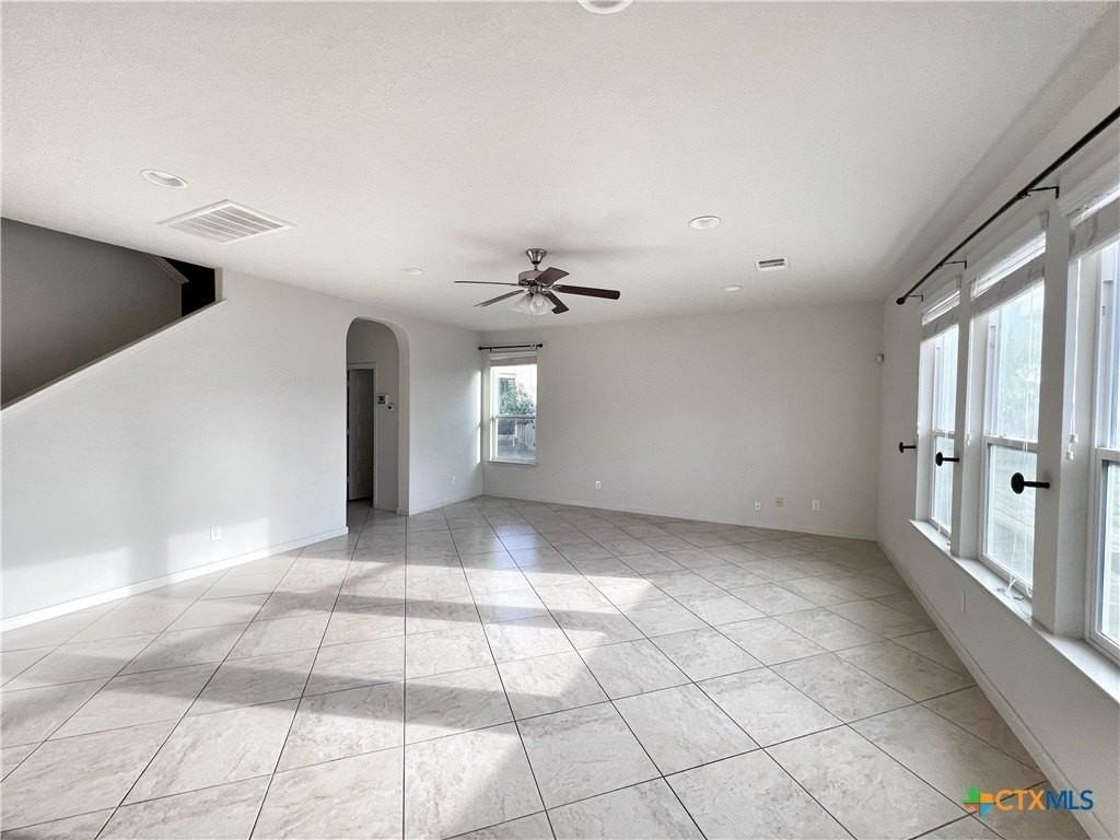 310 Creekview Way - Photo 4 of 21