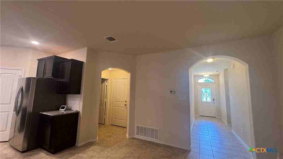 5305 Fenton Lane - Photo 6 of 41