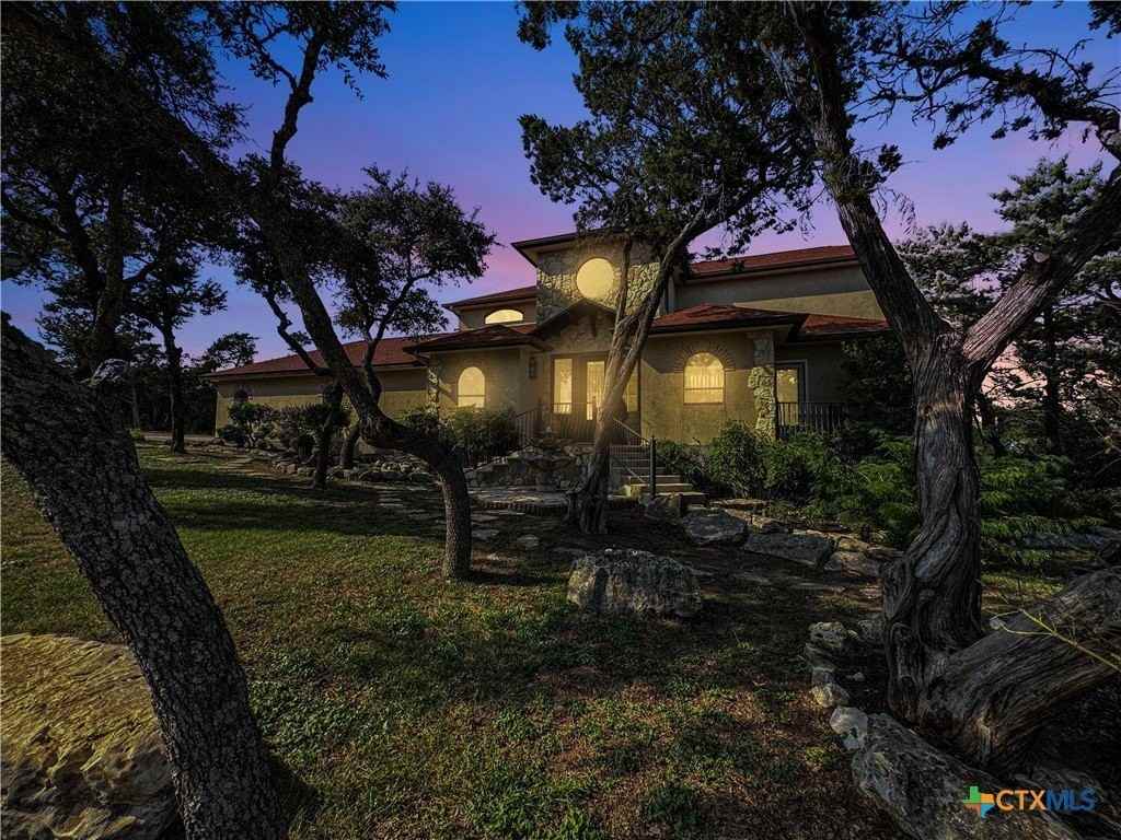 2000 Village Oak - Photo 2 of 48