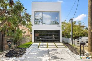 1210 Angelina St - Photo 1 of 1