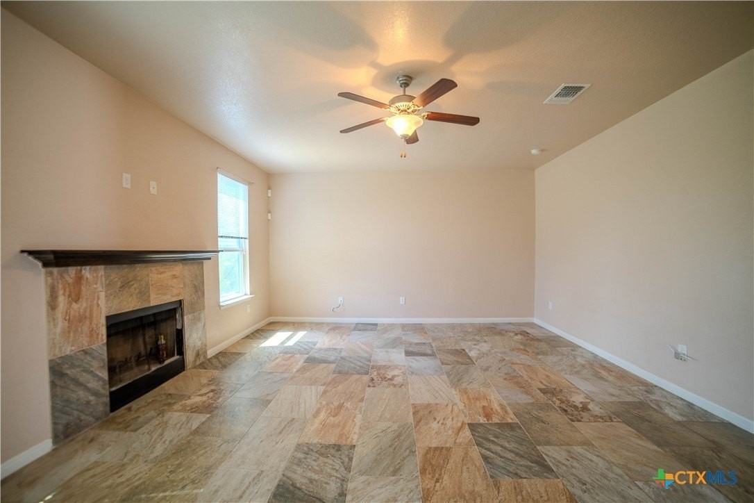 602 W Vega Ln - Photo 5 of 24