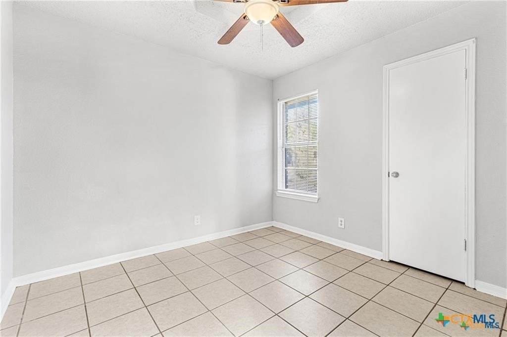 2504 Coach Drive - Photo 4 of 23