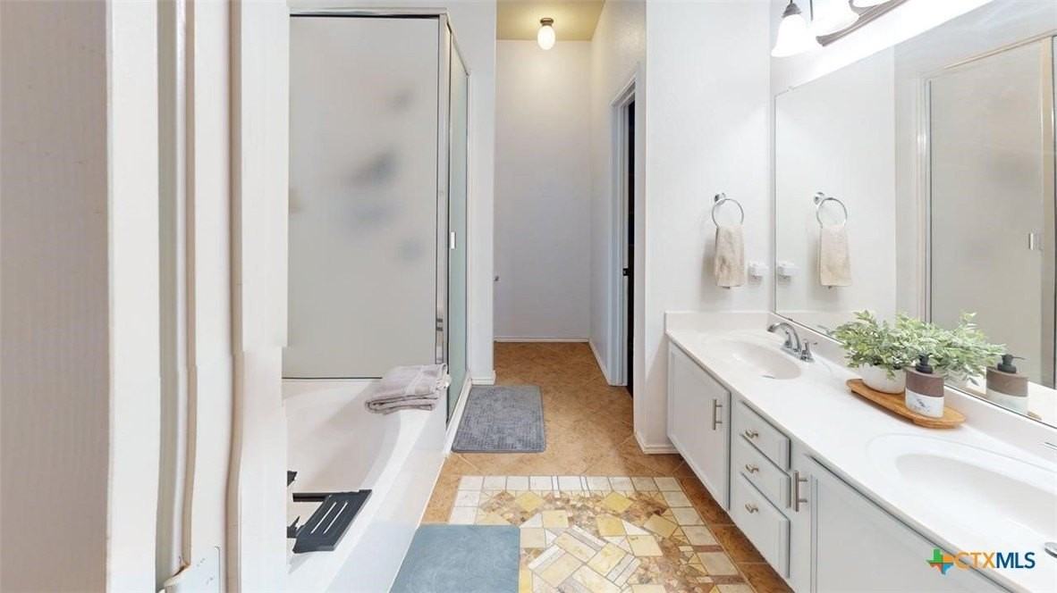 6705 Rosita Oak Dr - Photo 5 of 39