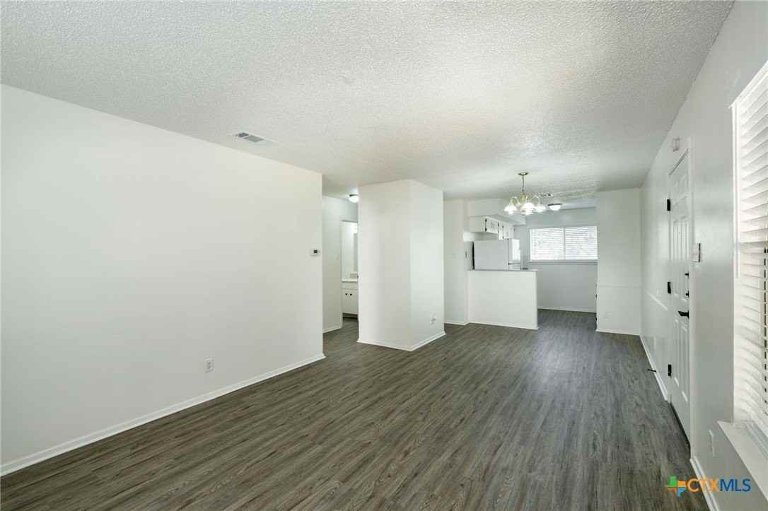11410 Pollyanna Ave Unit B #B - Photo 4 of 13