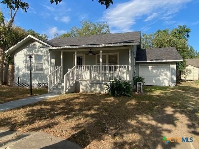 111 N Cedar Ave - Photo 2 of 12