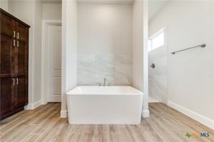 featured image of 238 Peter Kleid Loop