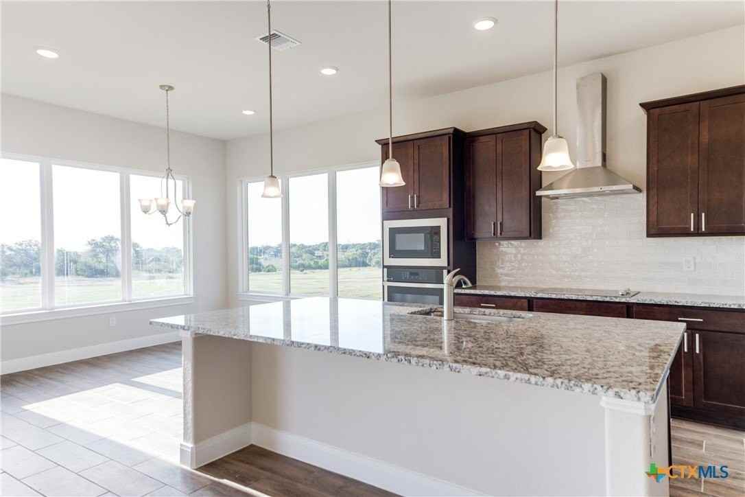 238 Peter Kleid Loop - Photo 7 of 25