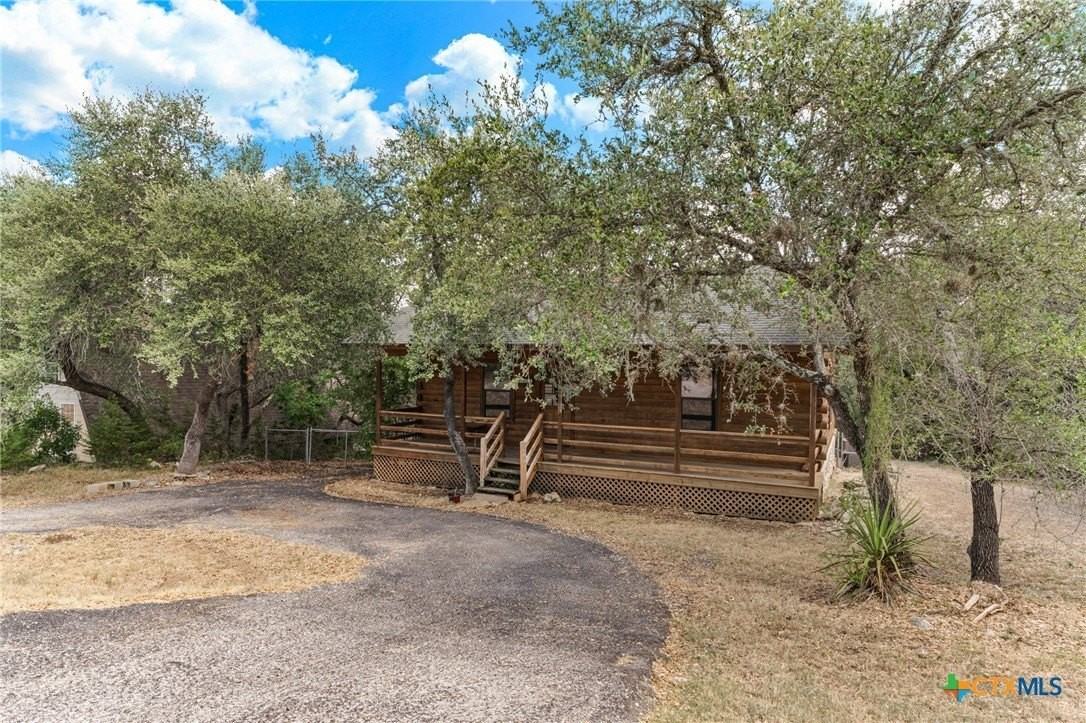 1466 Bonnyview Drive - Photo 3 of 30