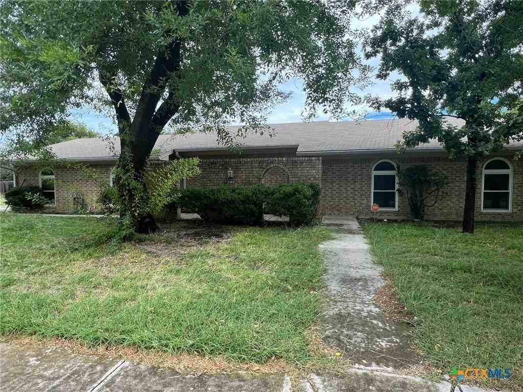 1600 Halbert St - Photo 3 of 15