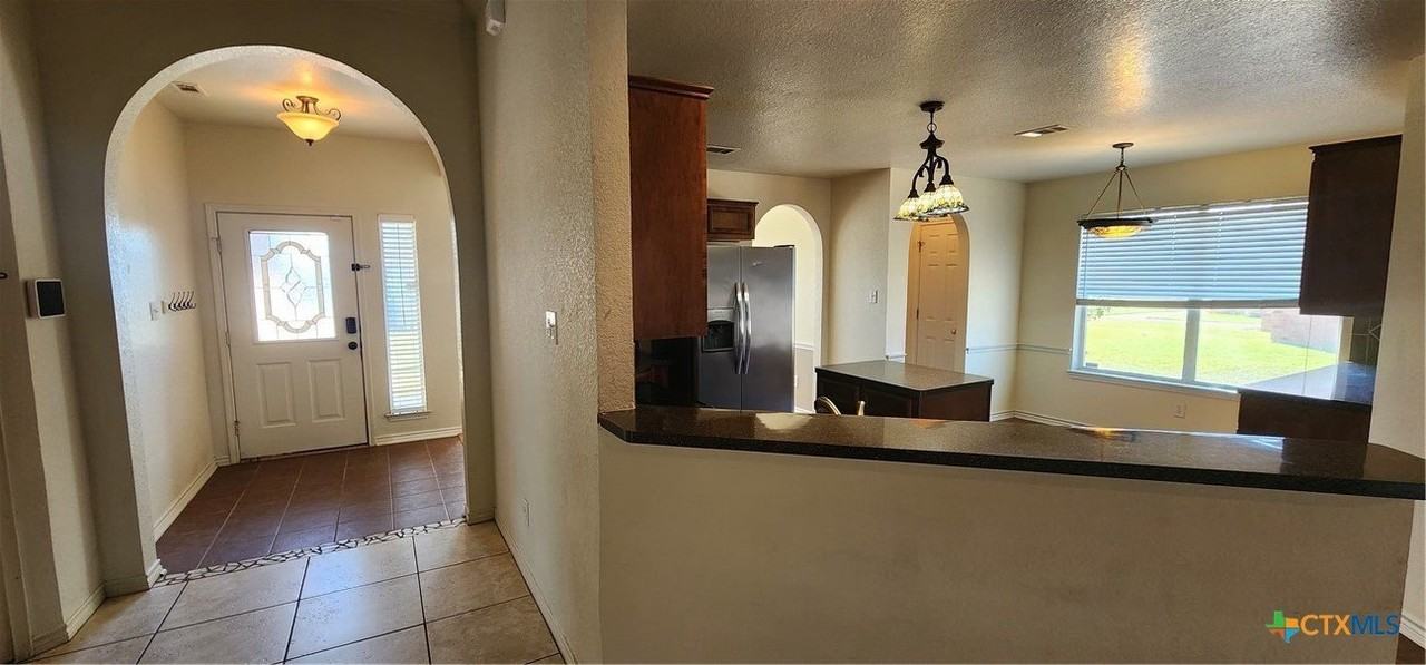 4209 Maid Marian Loop - Photo 7 of 23