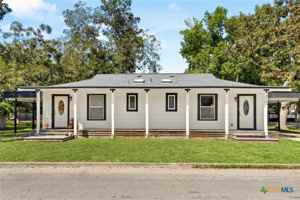 featured image of 214 Dallas Street