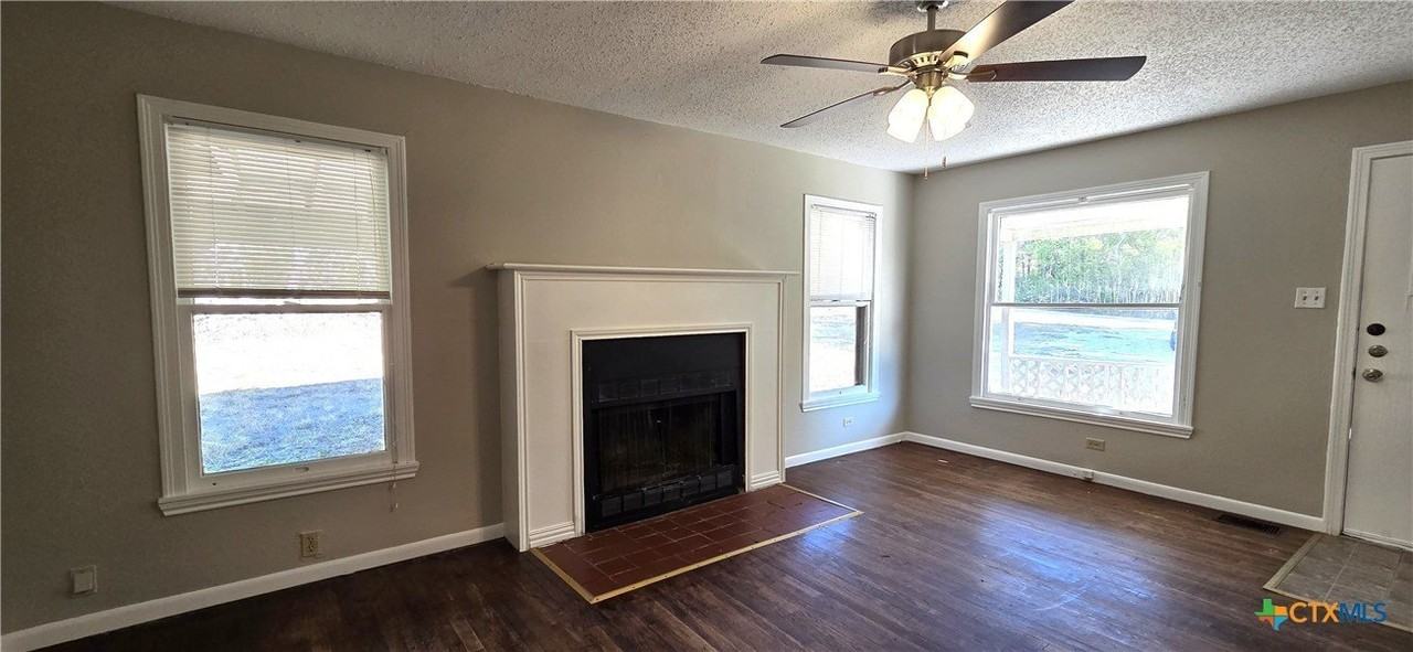 119 Thurman Road - Photo 2 of 8