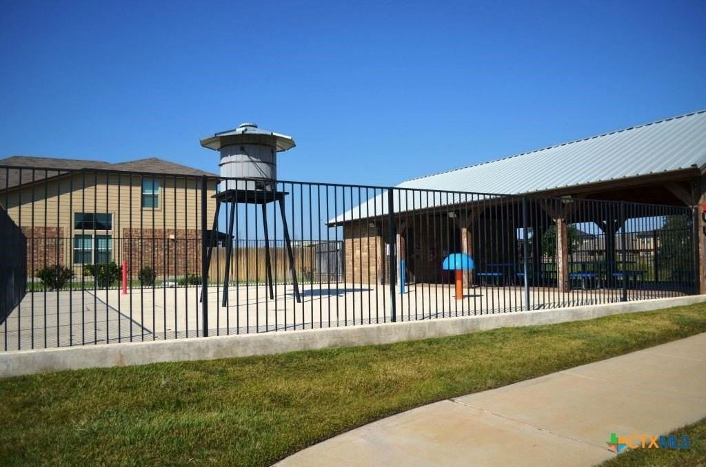 9611 Raeburn Court - Photo 2 of 37