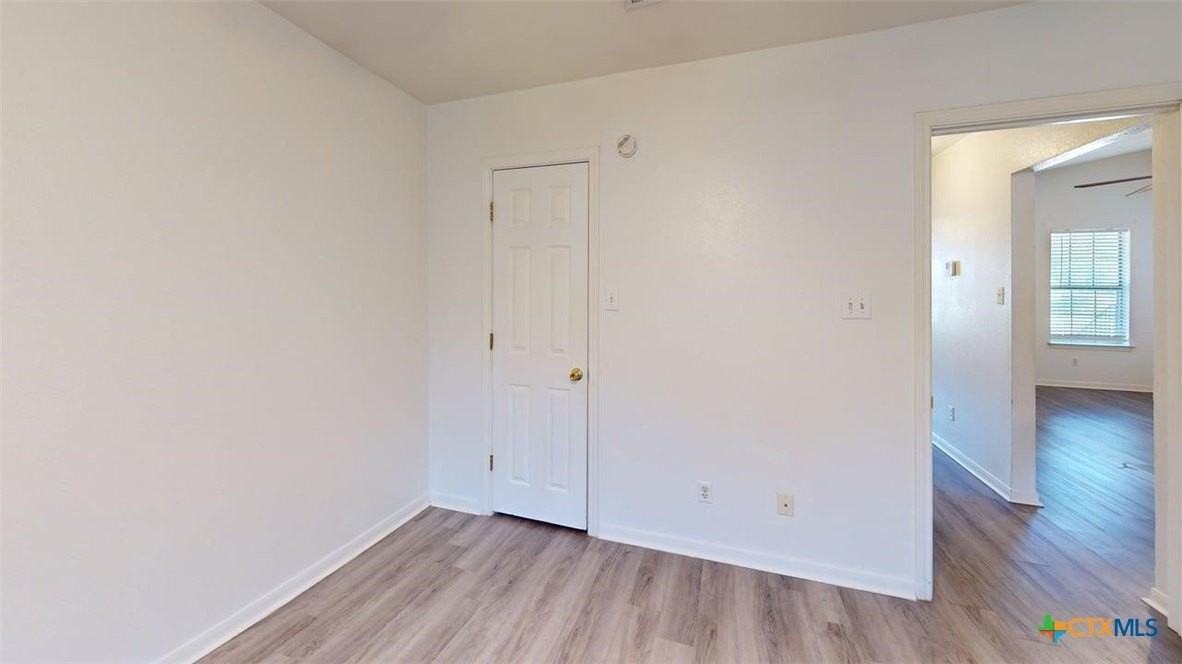 204 W Truman Ave Apt D #D - Photo 4 of 12