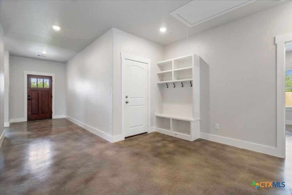 223 Timberline Dr - Photo 6 of 37