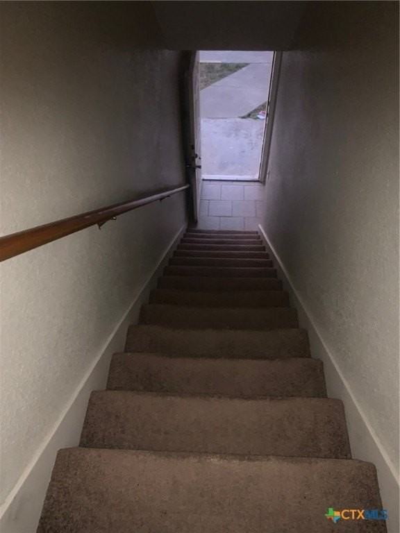 3206 Hereford Ln Apt B #B - Photo 7 of 11