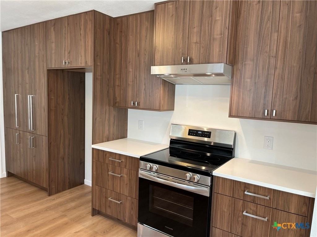 1502 Stokes Dr - Photo 7 of 25