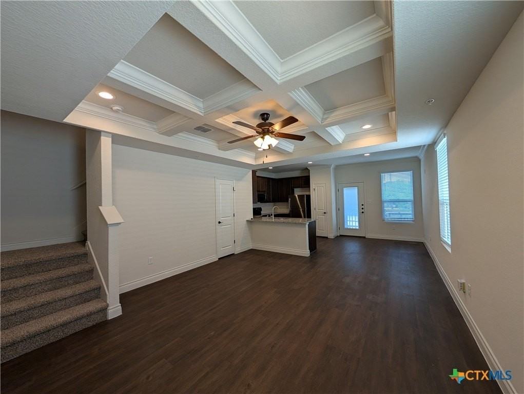 322 Untermaier Street - Photo 6 of 25