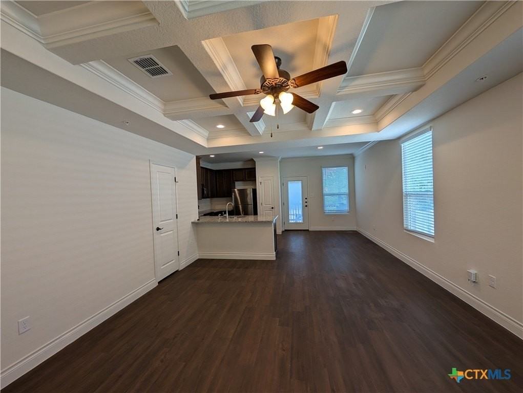 322 Untermaier Street - Photo 7 of 25