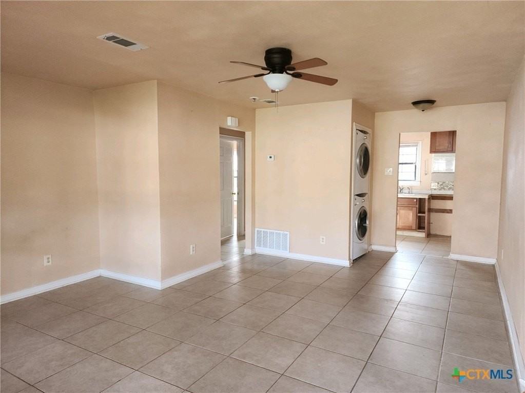 1708 Poage Ave - Photo 2 of 4