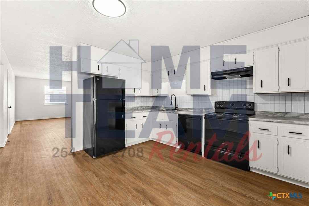 1005 Eastside Dr Apt B #B - Photo 6 of 11