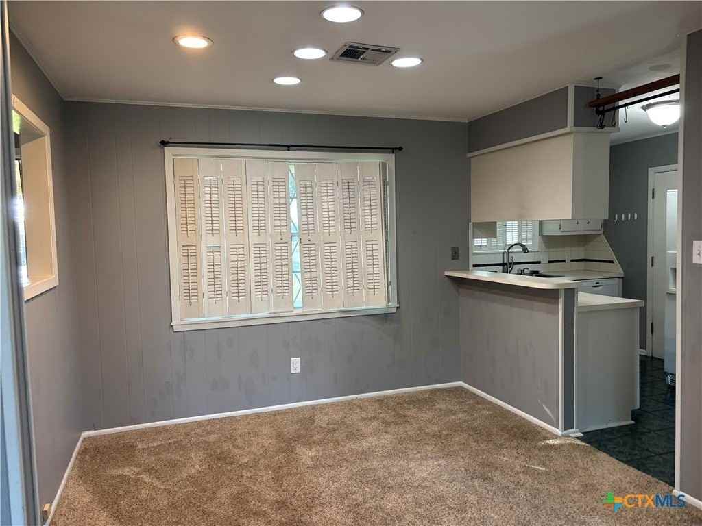 516 Dove Drive - Photo 4 of 12