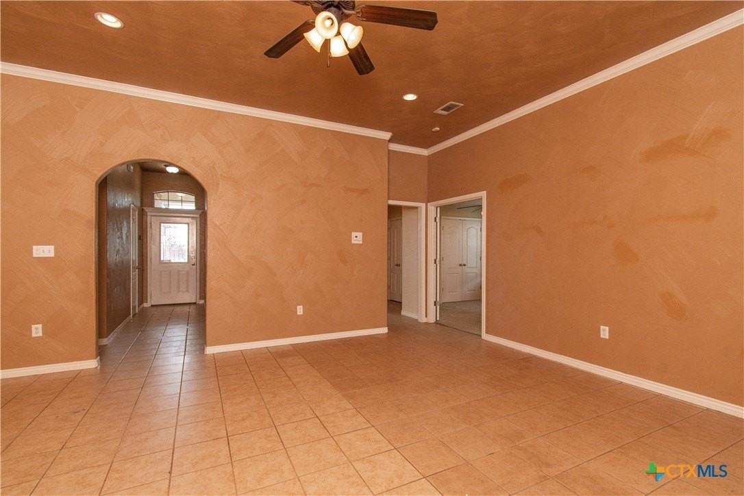 305 Hedy Drive - Photo 3 of 22